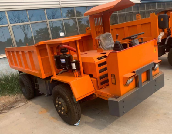 25噸礦用運(yùn)輸車(chē)