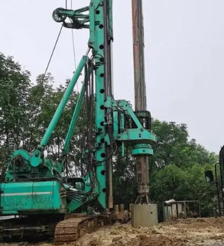 如何避免旋挖鉆機(jī)翻車？